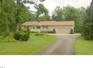8212 Sherman Rd, Chesterland, OH 44026