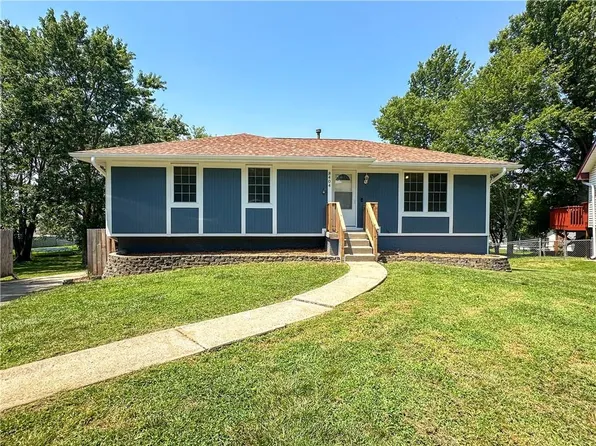 8404 N Rhode Ave, Kansas City, MO 64153