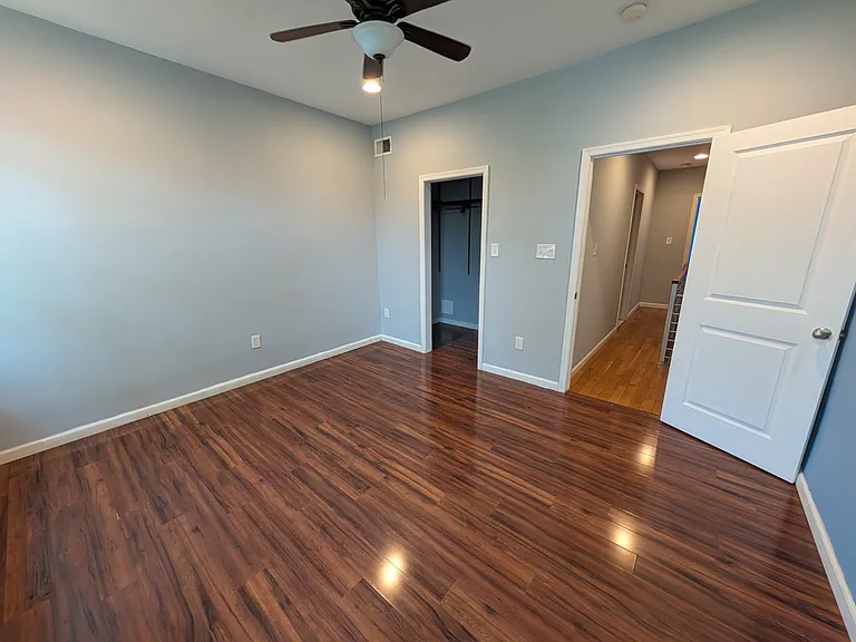 1843 Hoffman St — Photo 5