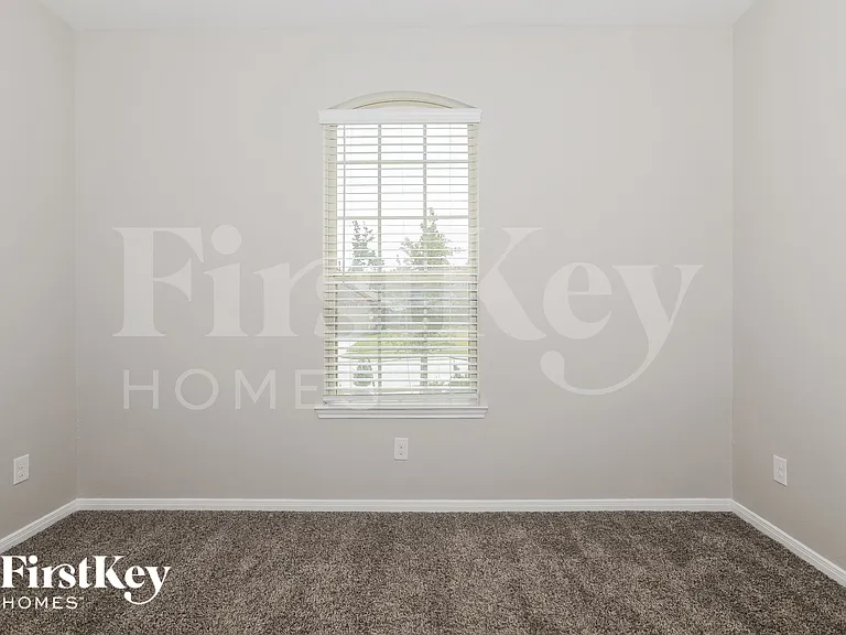 14221 Rainier Peak Xing — Photo 12