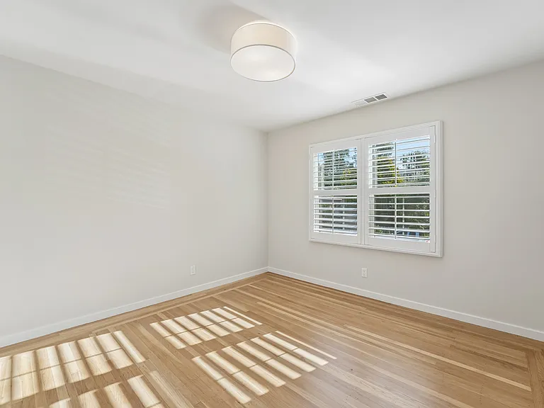 543 Liberty St — Photo 26