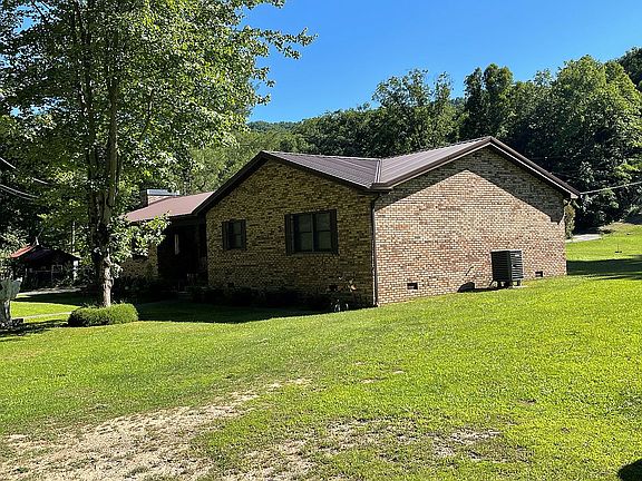 3rd image of 103 Henderson Ct