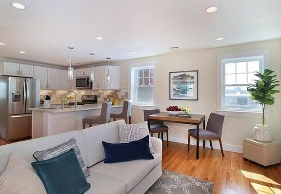 3rd image of 112 Sagamore Street #1