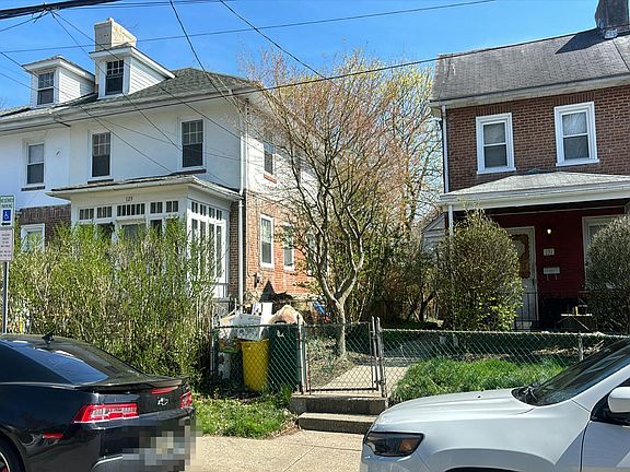 2nd image of 129 Simpson Rd