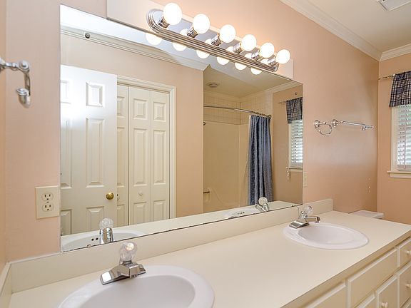 2nd image of 1019 Larkwood Ct