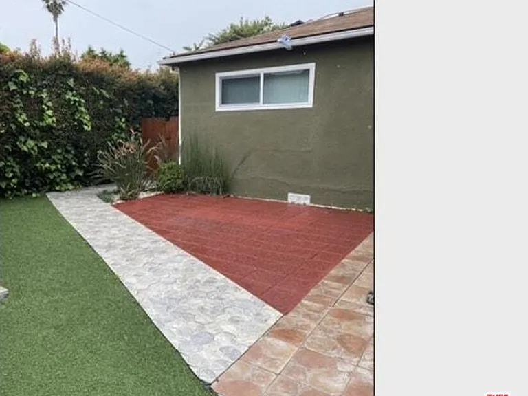 8120 Winsford Ave — Photo 30