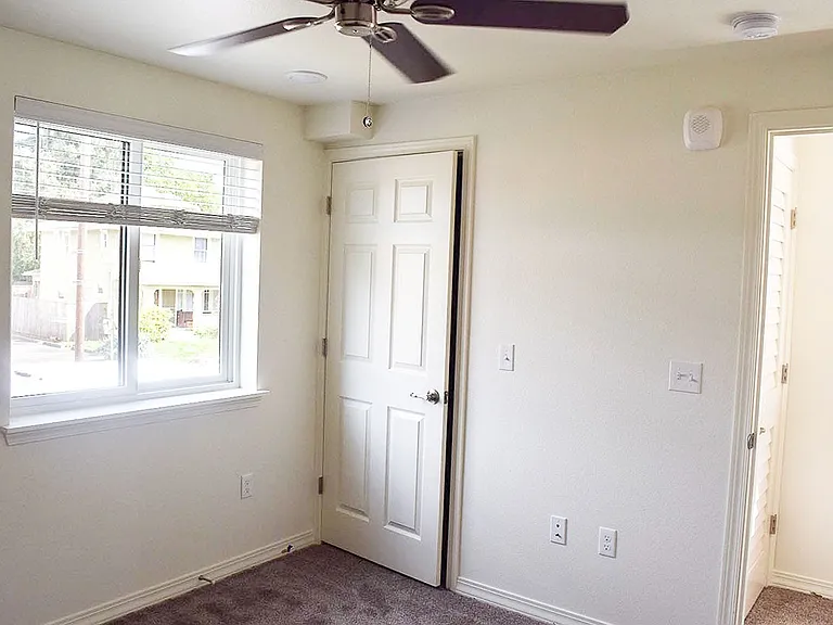 5120 N Lombard St — Photo 67