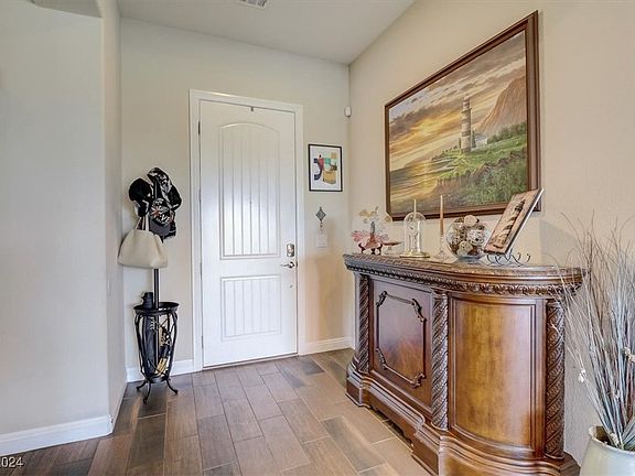4th image of 9422 Rose Willow Ct