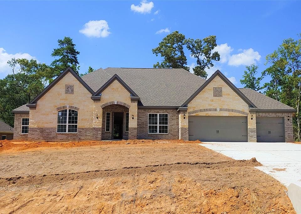 1st image of 203 Magnolia Reserve Loop