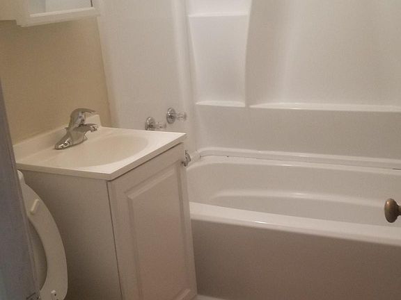 2nd image of 1602 Russet Ave