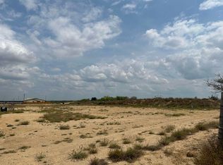6801 La Cumbre Dr, Laredo, TX 78043
