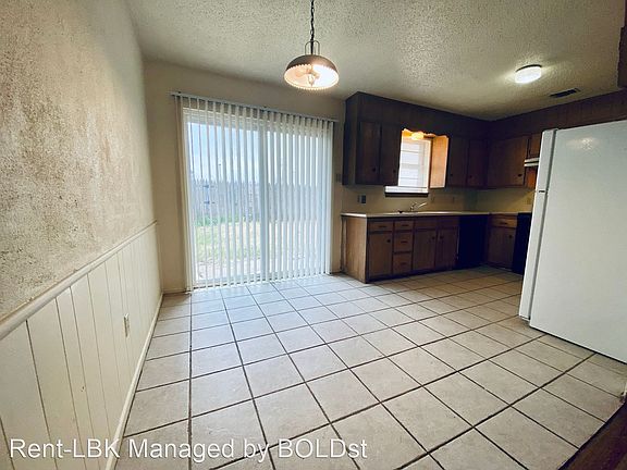 4th image of 2606 Vicksburg Ave APT B