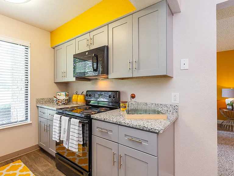 The Reserve At Barry Apartments — Photo 19