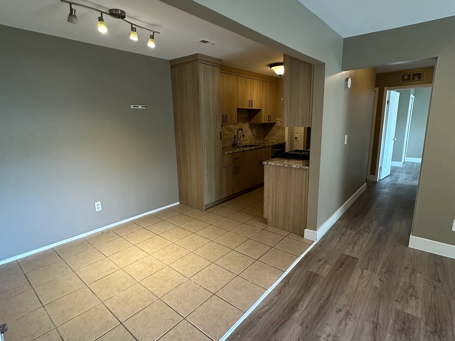 3 bed, $1,600 — Photo 2