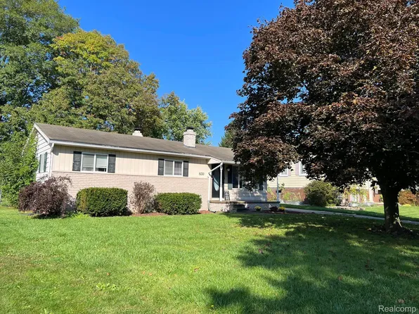 830 S 12th St, Saint Clair, MI 48079