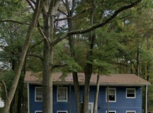 18 Peach Orchard Rd, Newville, PA 17241