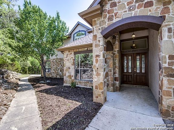 2nd image of 33 Gleneagles Ln