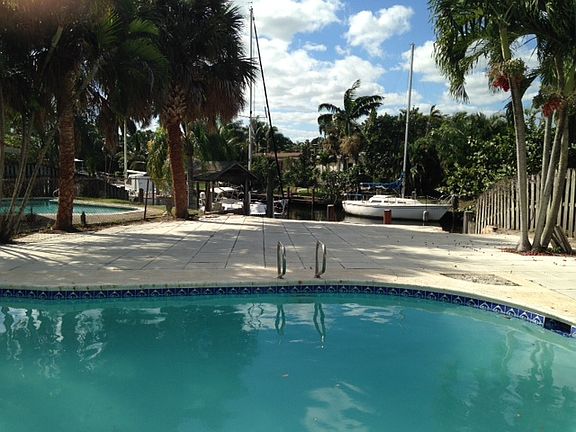 2nd image of 2401 Andros Ln