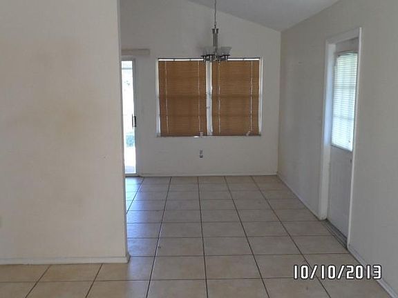 3rd image of 1431 SE Waco Blvd