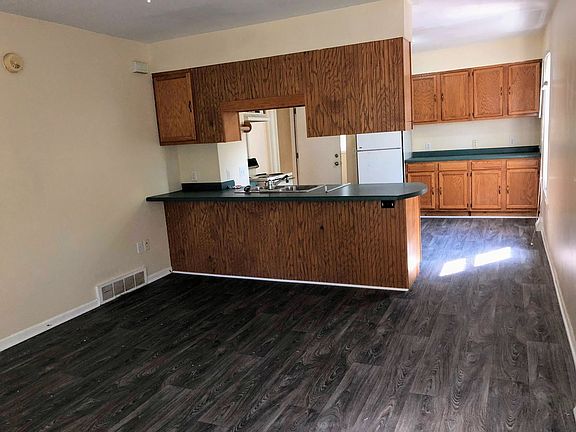 4th image of 520 Harlan Ave NE #2