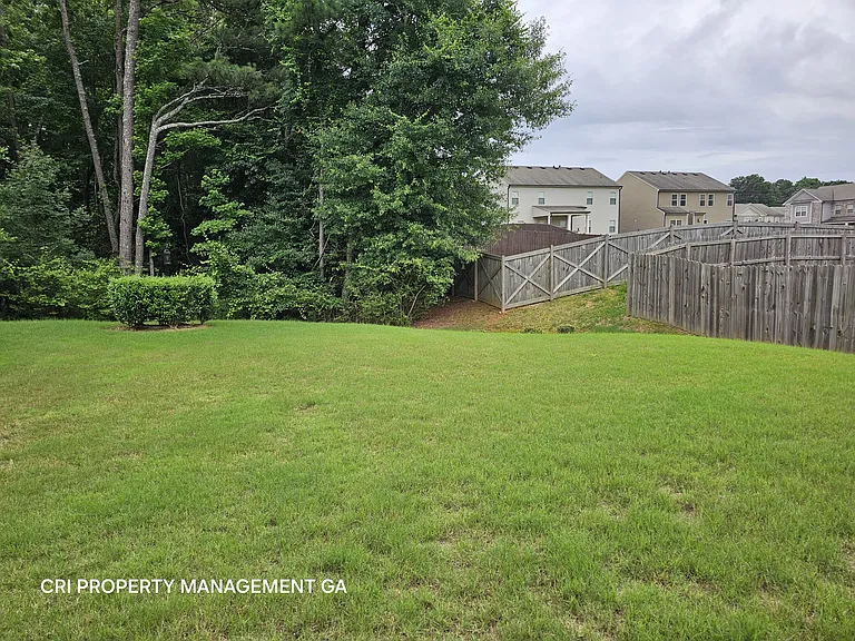 352 Newshaw Dr — Photo 58