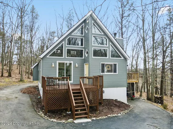 5265 Woodbridge Dr E, Bushkill, PA 18324