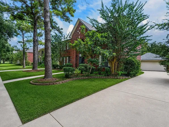 1306 N Gabriel River Cir, Sugar Land, TX 77478