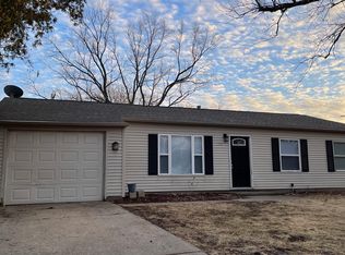 2507 Sangamon Dr, Champaign, IL