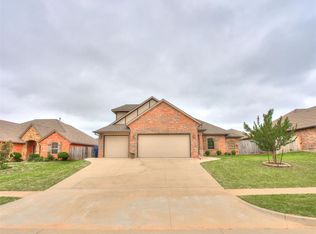 11220 NW 8th St, Yukon, OK 73099