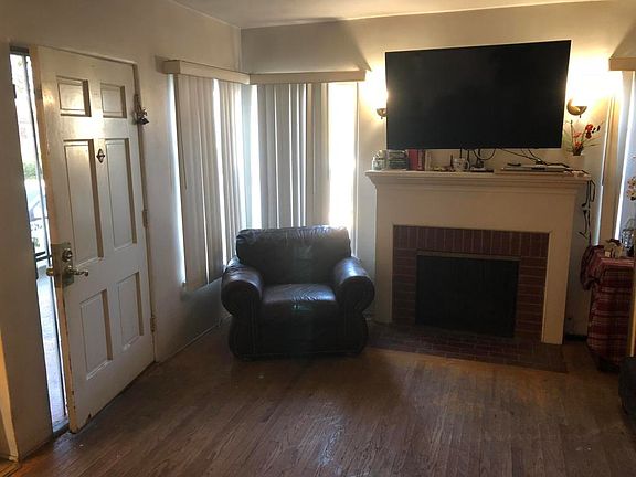 3rd image of 6451 Farmdale Ave