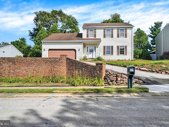 2nd image of 1641 Rainbow Cir