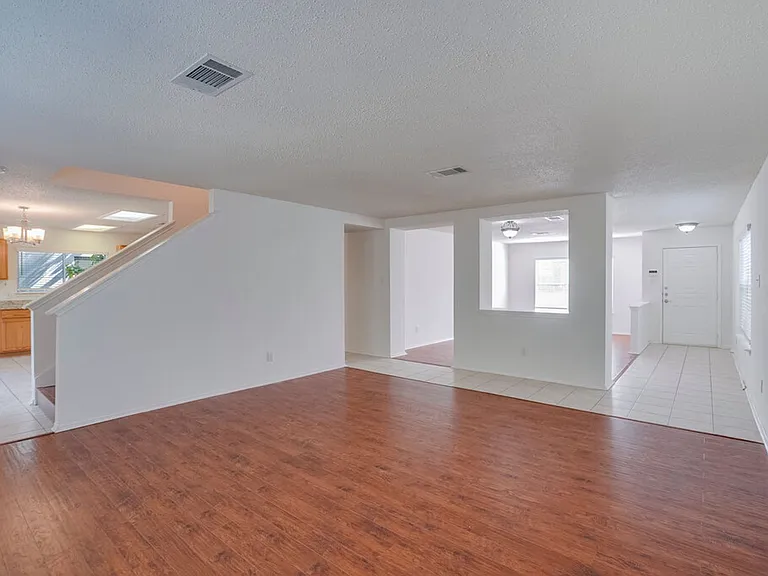 2602 Stapleford Dr — Photo 5
