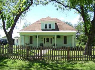 302 N Shawnee St, Cherokee, TX 76832