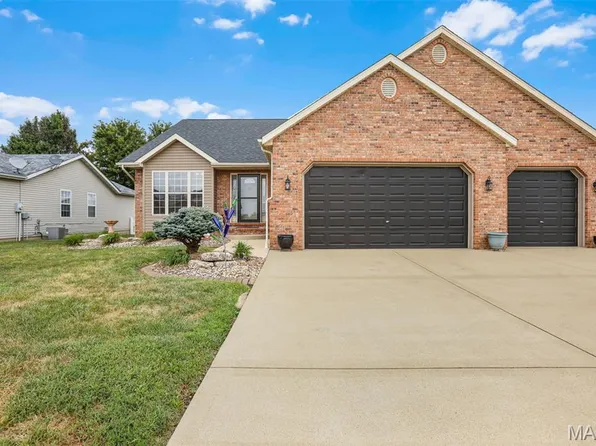522 Deer Run, Moro, IL 62067