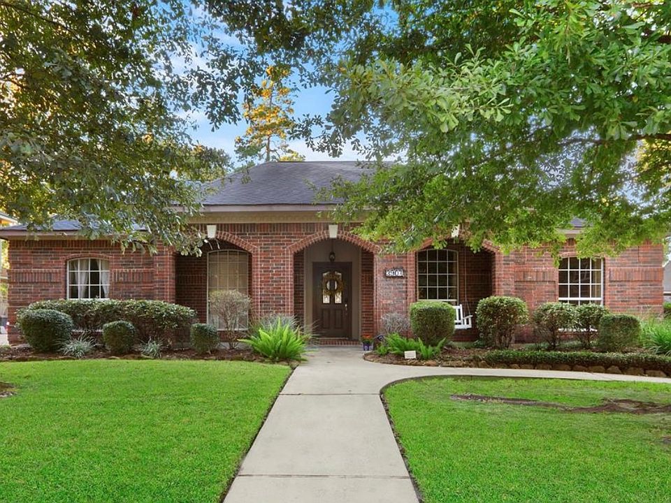 1st image of 3907 Village Oaks Dr