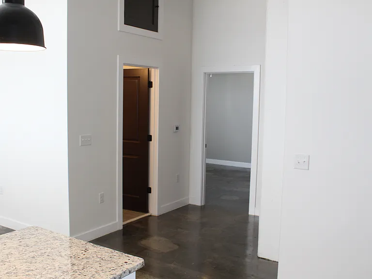 410 Wellons St #204 — Photo 8