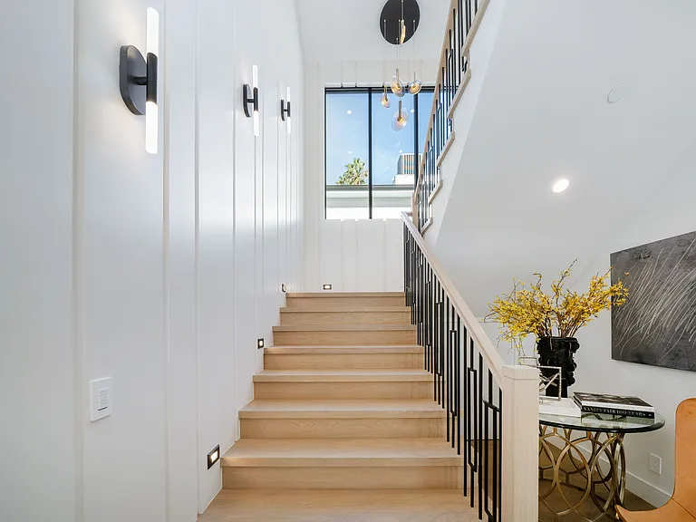 12207 Valleyheart Dr — Photo 6