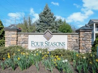 806 Holly Ln BUILDING 8, Cedar Grove, NJ 07009