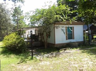 109 Bangkok St, Interlachen, FL 32148