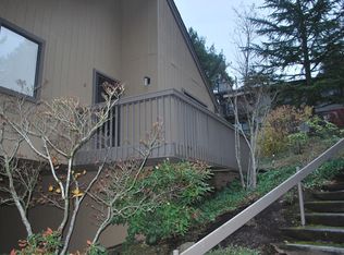 7602 SW Barnes Rd UNIT D, Portland, OR 97225