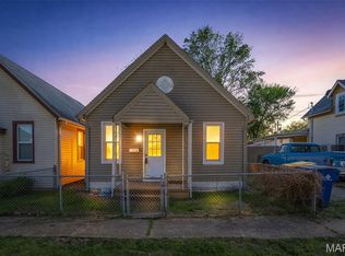 129 E Pratt St, De Soto, MO 63020
