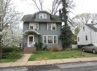 16 E Cedar Ln, Maplewood, NJ 07040