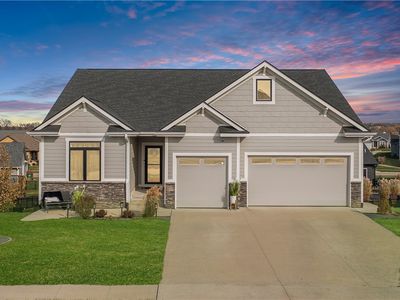 817 NW Charlotte Ct, Grimes, IA, 50111