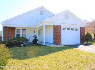 5 Reigate Ln, Manchester, NJ 08759