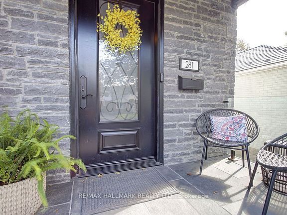 4th image of 281 Warden Ave
