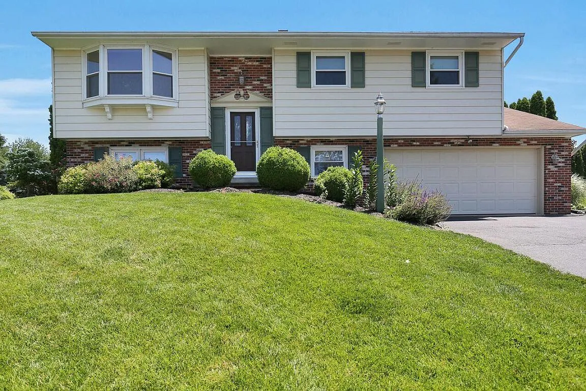 2209 Brockton Rd photo 1