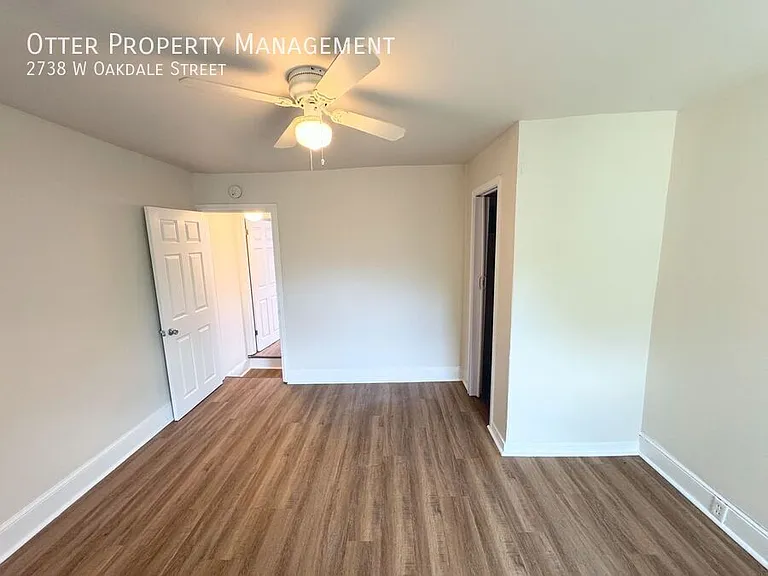 2738 W Oakdale St — Photo 17