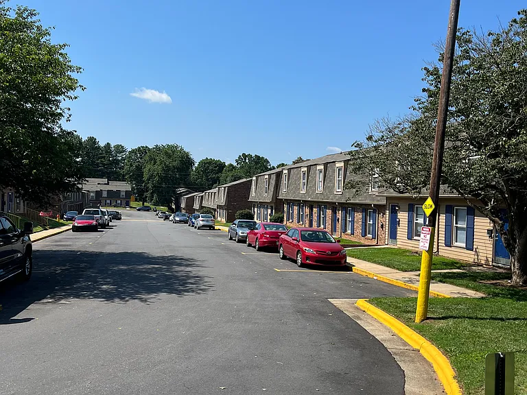 Twincity Apartments — Photo 38