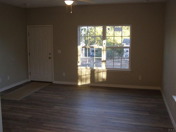 3rd image of 5161 Lake End Dr