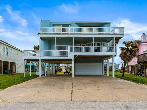 12628 W Ventura Dr, Galveston, TX 77554